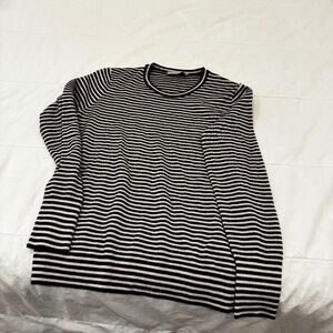 Everlane Black & White Striped Cashmere Crewneck Sweater Size M